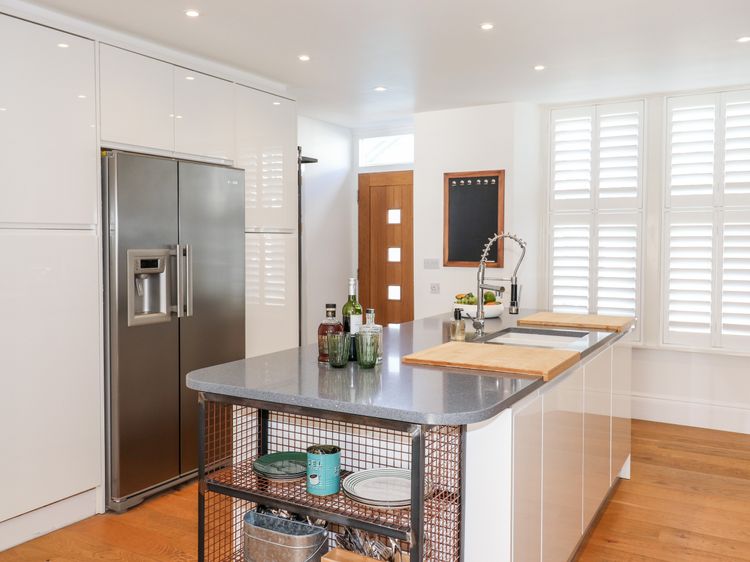 2 Alexandra Road, listing photograph 11