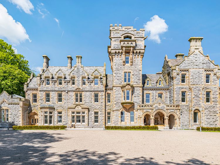 The Margaret Suite Stone Cross Mansion