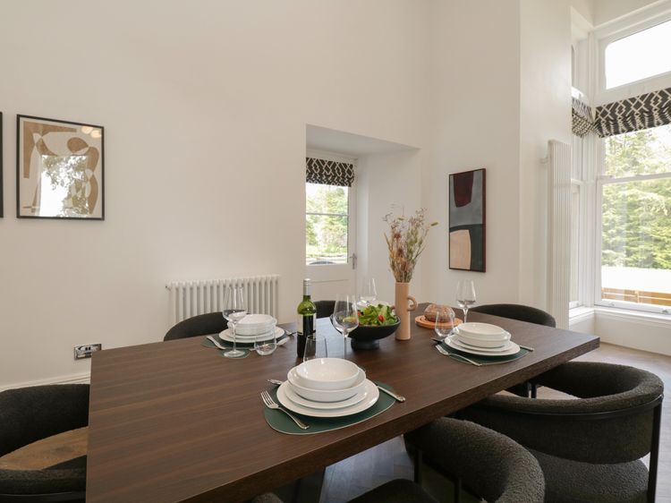The Margaret Suite Stone Cross Mansion, listing photograph 8