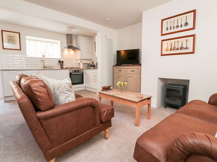 Bay Cottage No 5, listing photograph 3