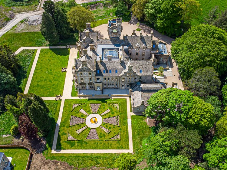 The Lucy Suite Stone Cross Mansion, listing photograph 2