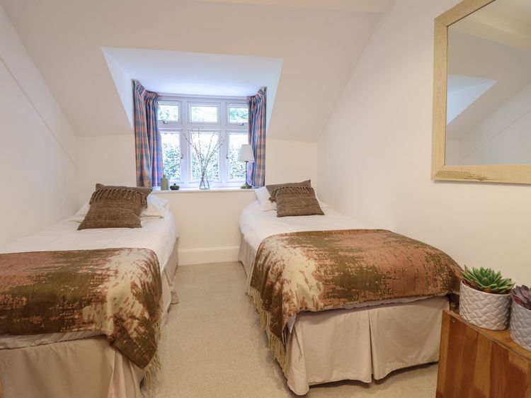 Bodowen Coach House, listing photograph 12
