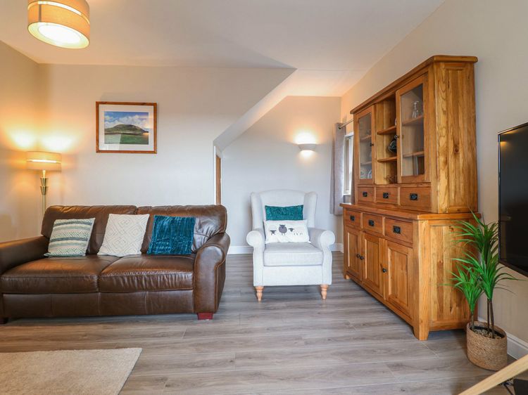 Ty Cerrig, listing photograph 4