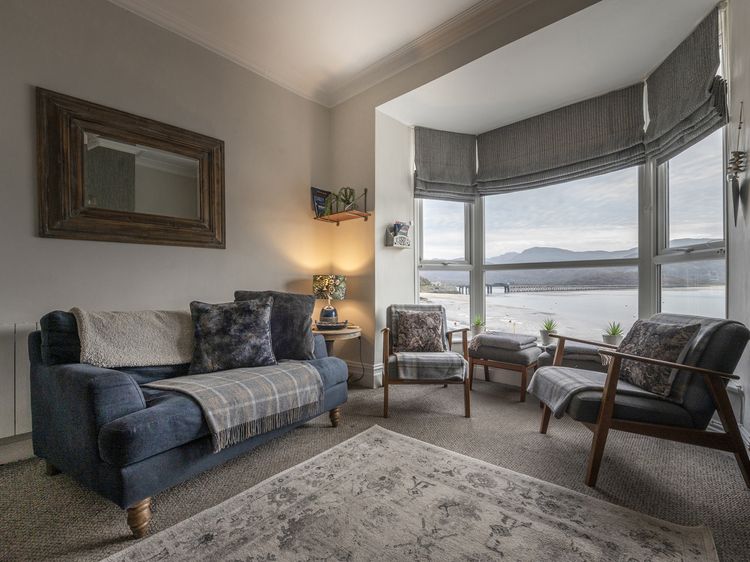 Harbour View - Flat 2 - Tudor House, listing photograph 8