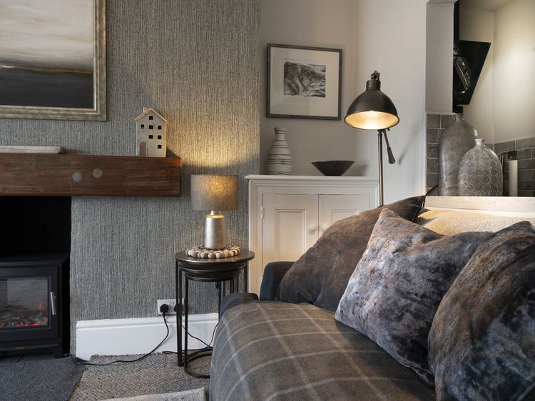 Harbour View - Flat 2 - Tudor House, listing photograph 12