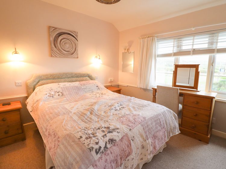 Morlyn Guest House Apartment, listing photograph 6