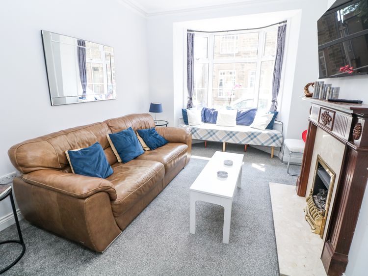 15 South Avenue Mews, listing photograph 2