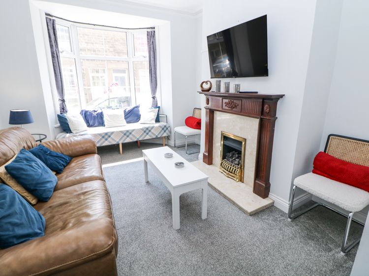 15 South Avenue Mews, listing photograph 3