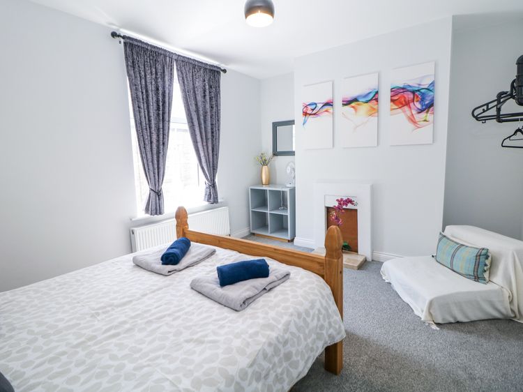 15 South Avenue Mews, listing photograph 10