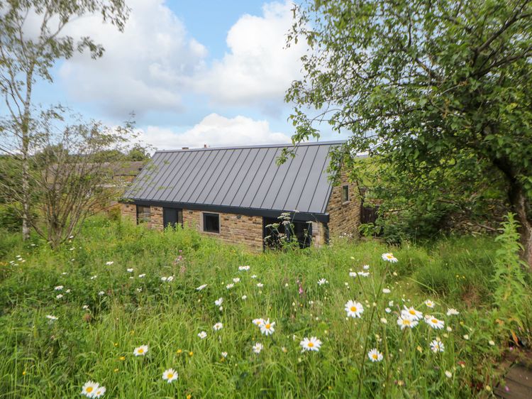 Overlea Coach House, listing photograph 2