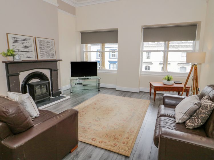 Gerrard House Apartment