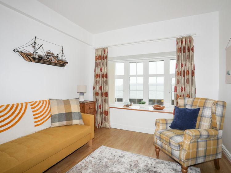 2 The Coach House, listing photograph 5