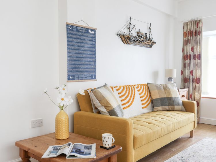 2 The Coach House, listing photograph 6