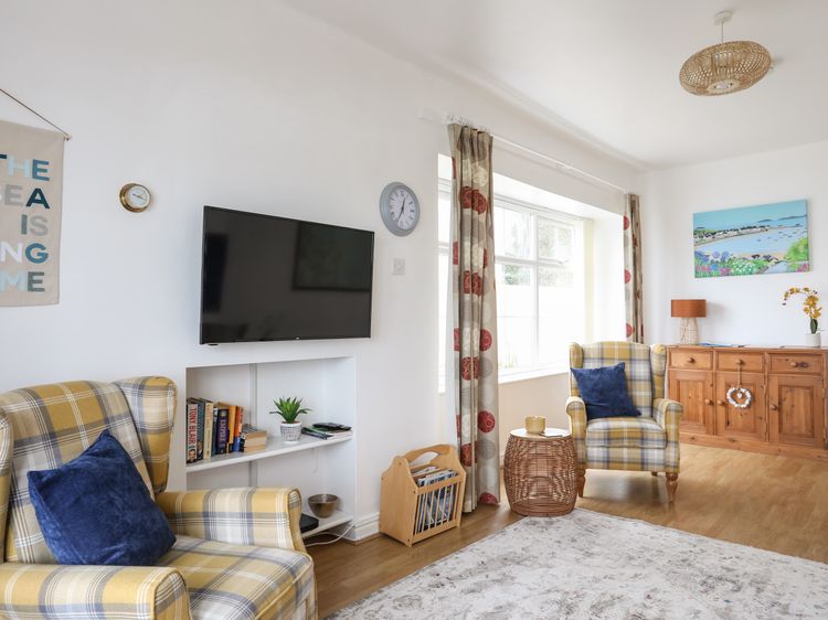 2 The Coach House, listing photograph 7