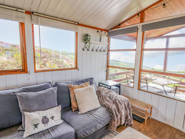 Top Of The World Lodge, listing photograph 5