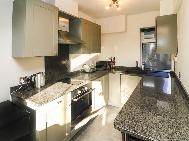 1A Lower Croft Street, listing photograph 6