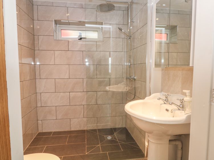 The Piggery, listing photograph 12