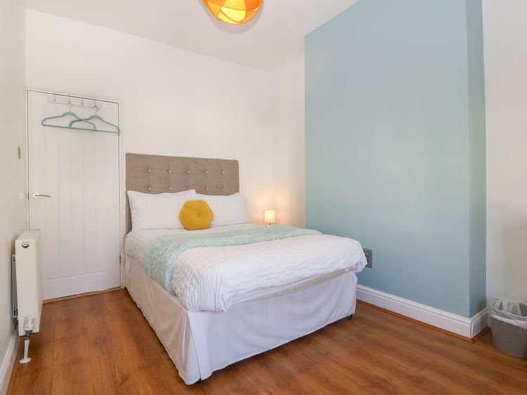Apartment 2 - Llandudno Central, listing photograph 11