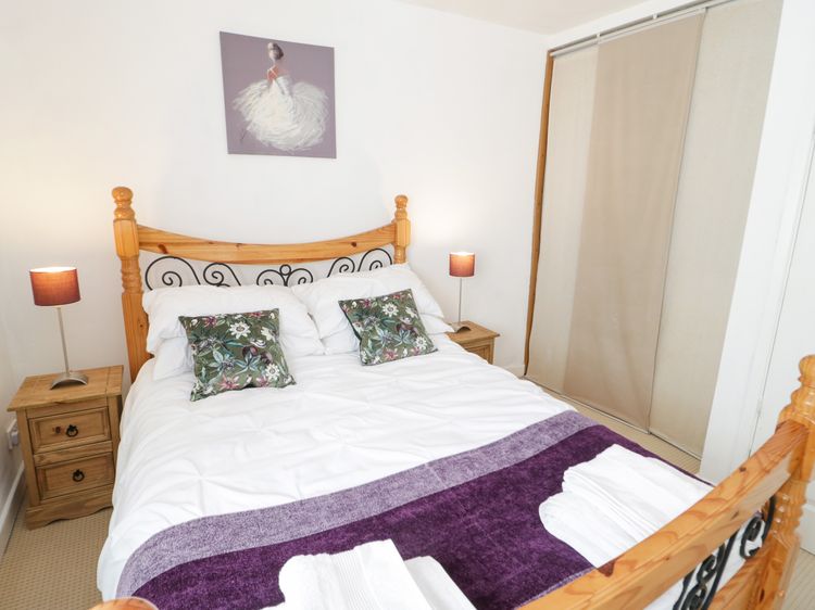 Mews Cottage, listing photograph 8