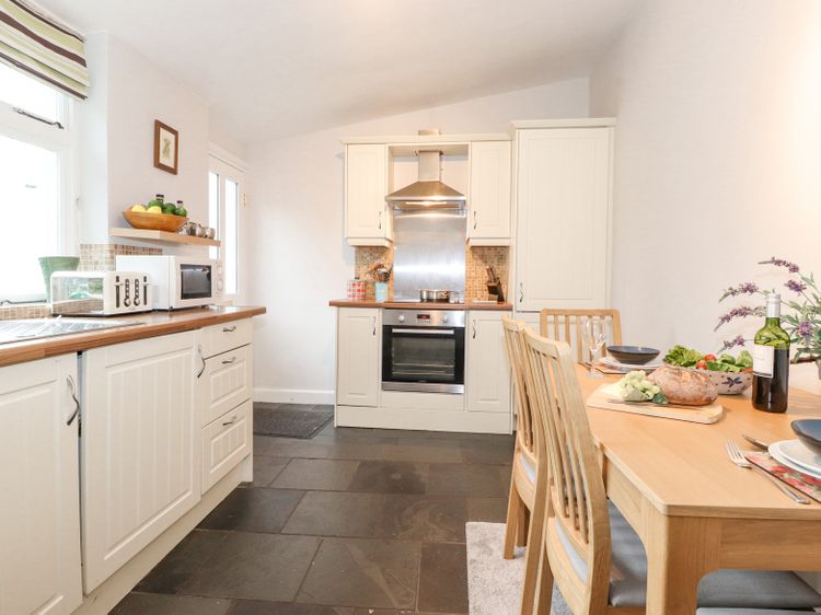 Yanway Cottage, listing photograph 6