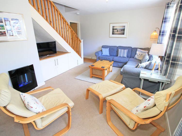 Green Cottage, listing photograph 4