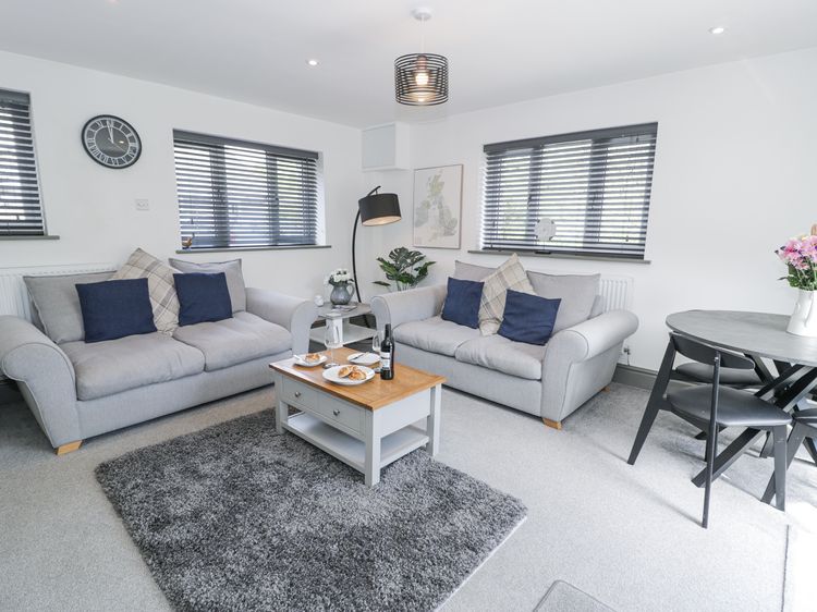 The Coach House, listing photograph 4