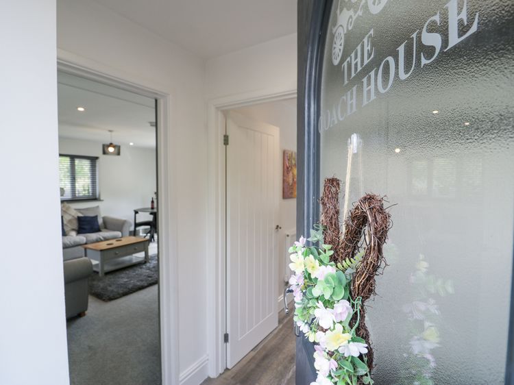 The Coach House, listing photograph 10