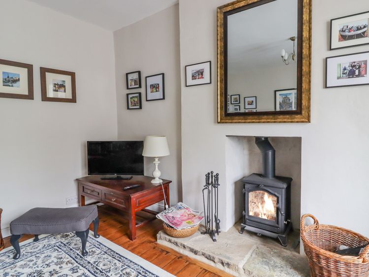 5 East Street, listing photograph 4