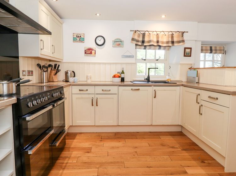 Huntingstile Lodge, listing photograph 12