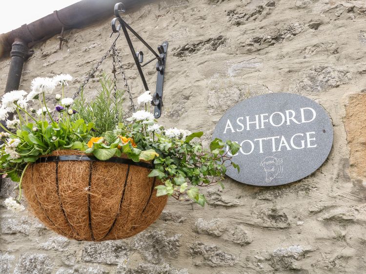 Ashford Cottage, listing photograph 3