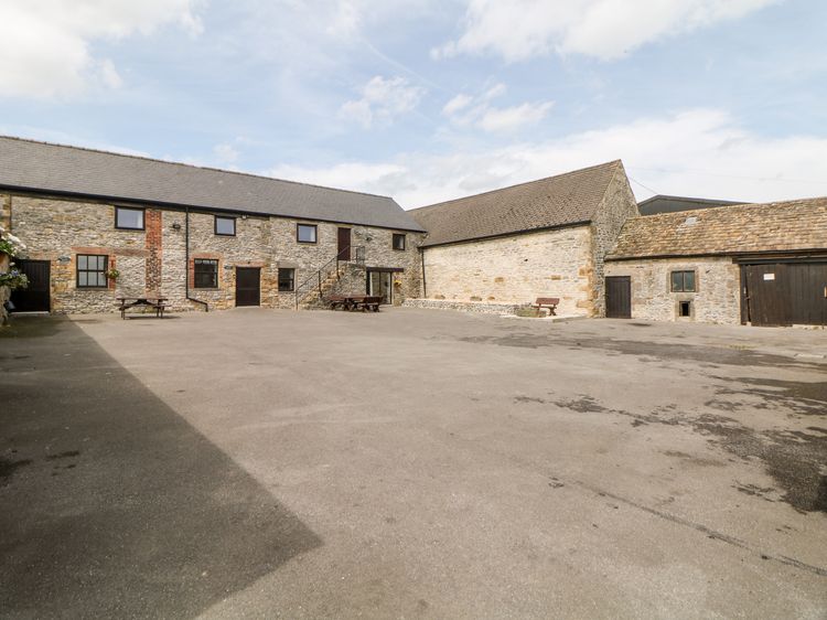 Lathkill Barn, listing photograph 12