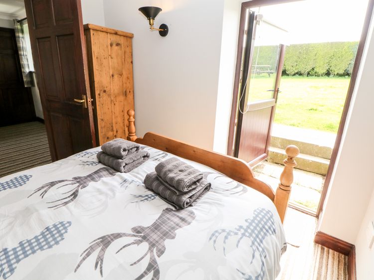 Monsal Cottage, listing photograph 10