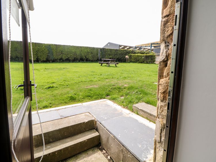Monsal Cottage, listing photograph 11