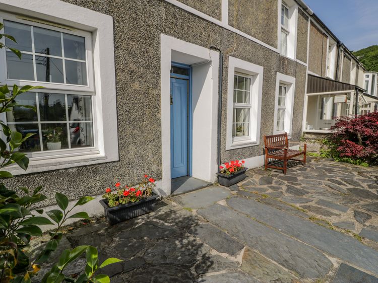 6 Glyn Terrace