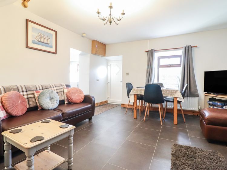 Old Station Cottage, listing photograph 9
