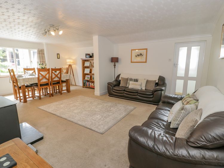 Bwthyn Pengwern, listing photograph 4