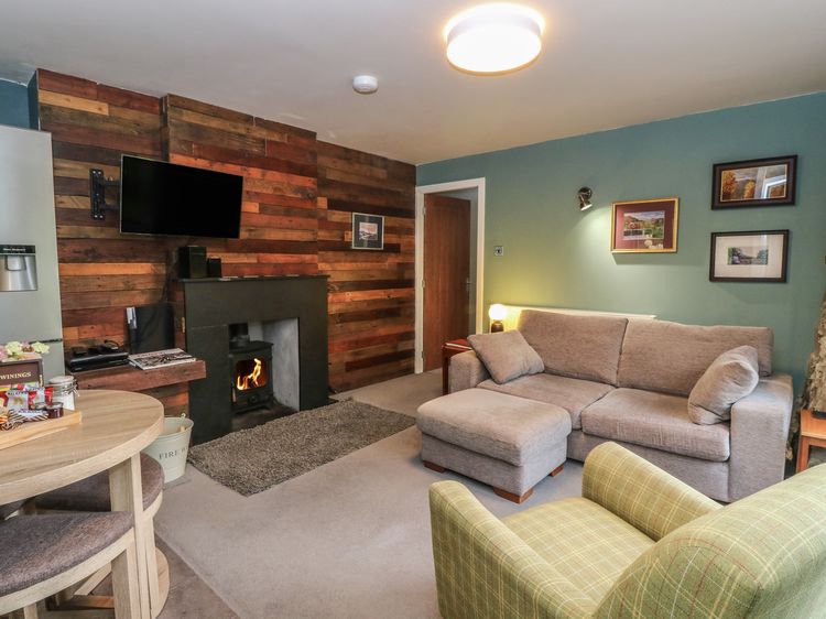 Puidrac Cottage, listing photograph 3
