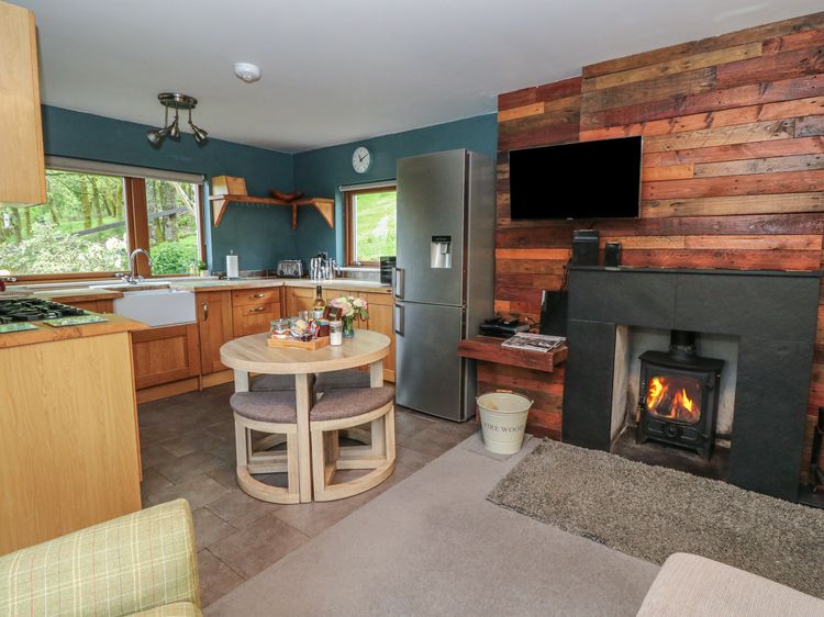 Puidrac Cottage, listing photograph 5