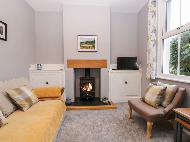 7 Railway Cottages, listing photograph 4