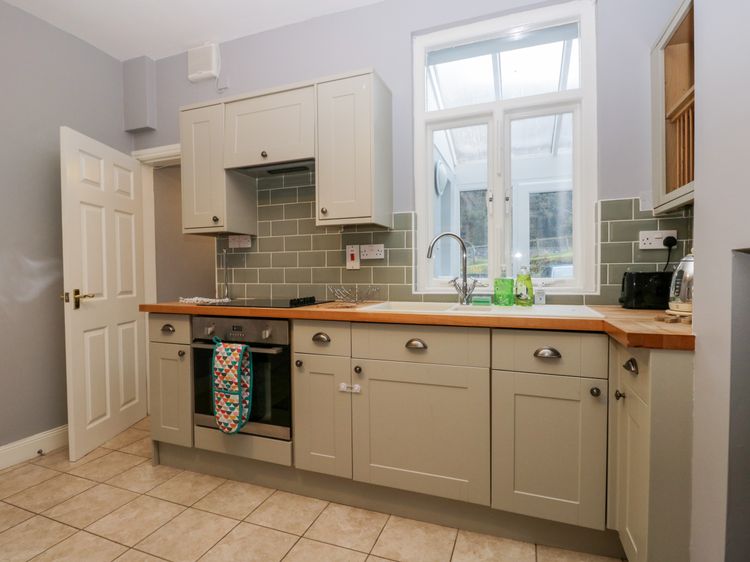 7 Railway Cottages, listing photograph 10