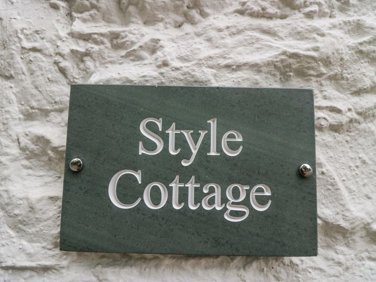 Style Cottage, listing photograph 3