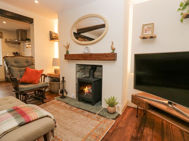 Style Cottage, listing photograph 5