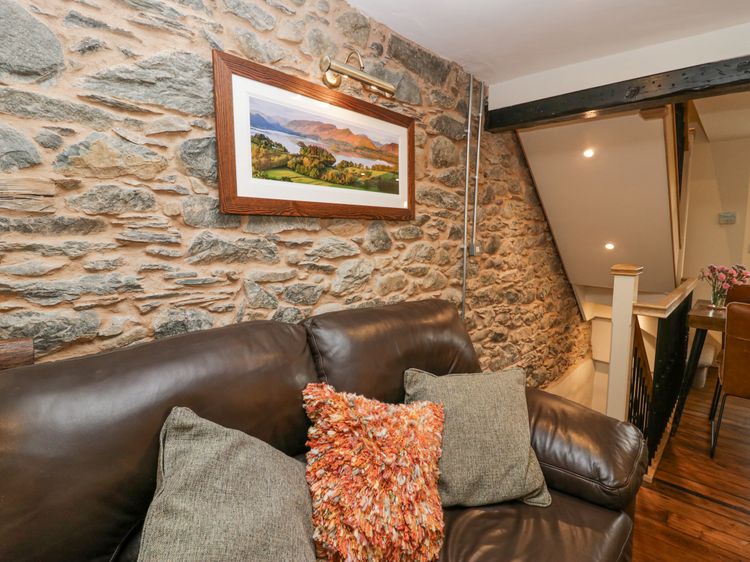 Style Cottage, listing photograph 8