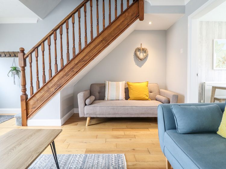 4 Plas Newydd, listing photograph 5