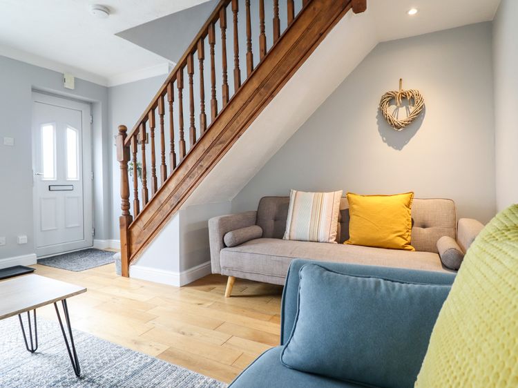 4 Plas Newydd, listing photograph 6