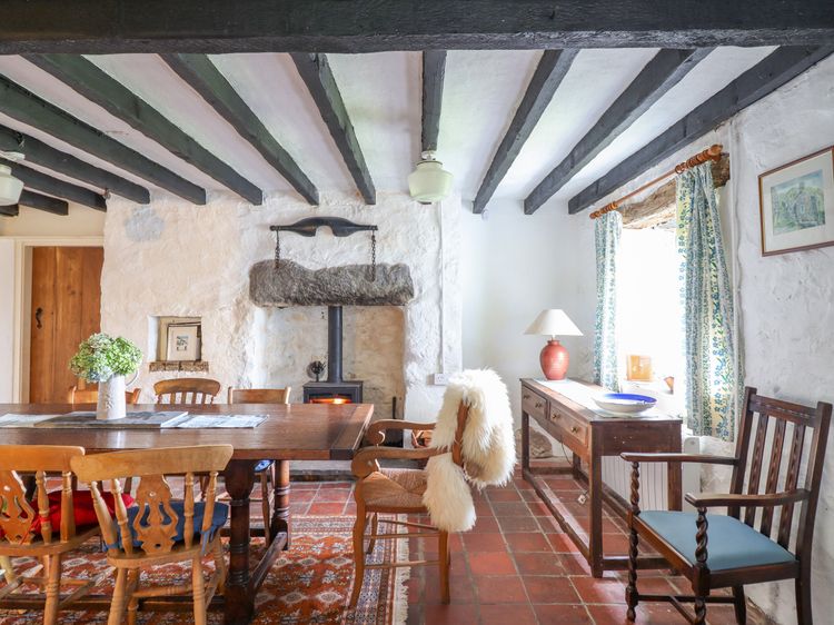 Ty Newydd Uchaf, listing photograph 10