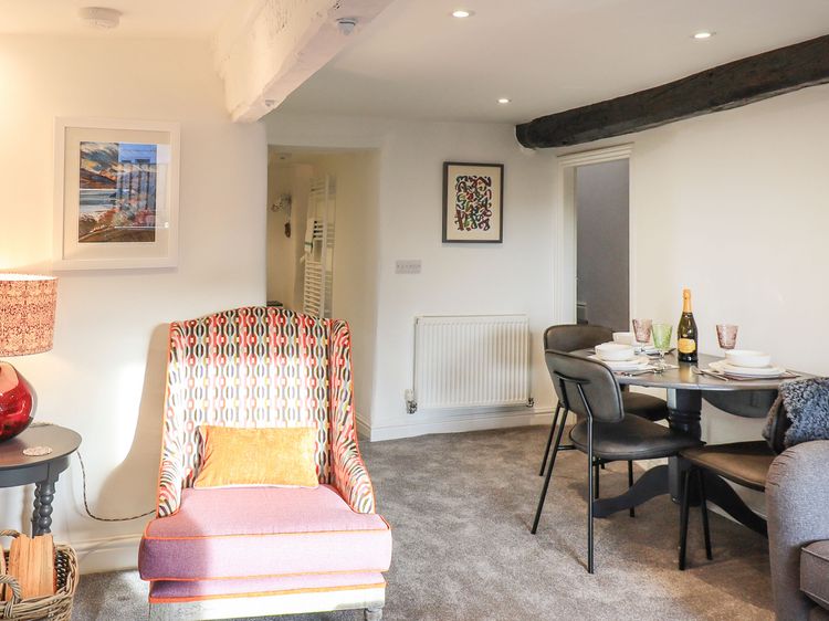 Violet Cottage, listing photograph 8