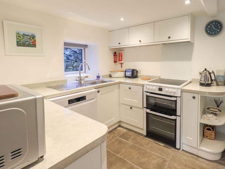 Violet Cottage, listing photograph 12