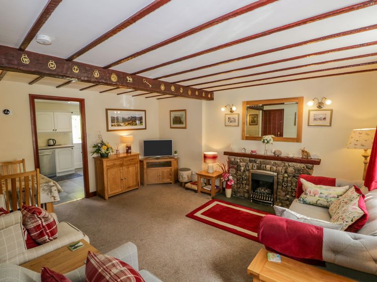 Anniversary Cottage, listing photograph 5