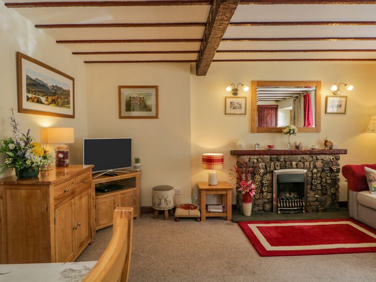 Anniversary Cottage, listing photograph 6